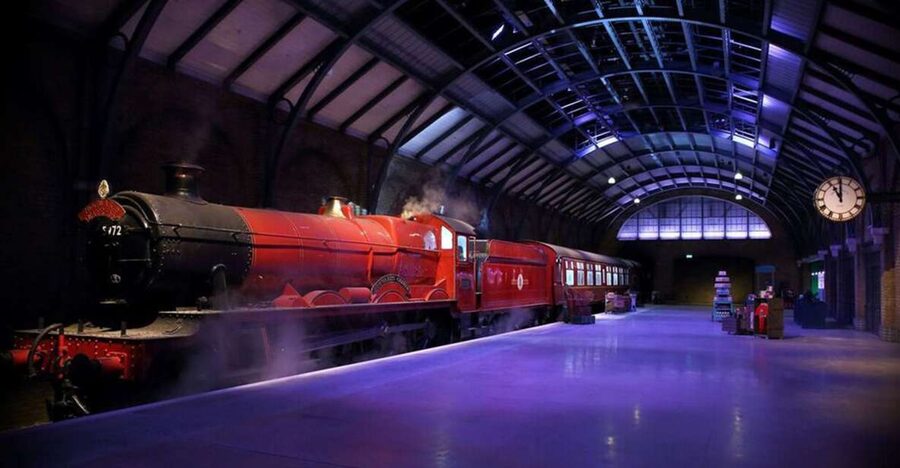 London: Harry Potter Studio Tour and Oxford Day Trip - Meeting the coach at Gloucester Road