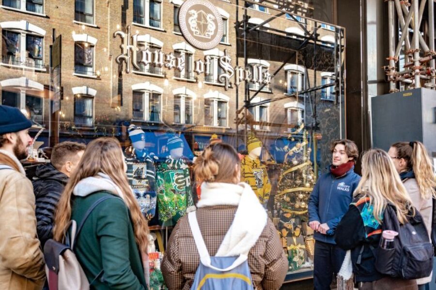London: Harry Potter Walk, Hop-on Hop-off Bus Tour & Cruise - Using the open-top bus around London