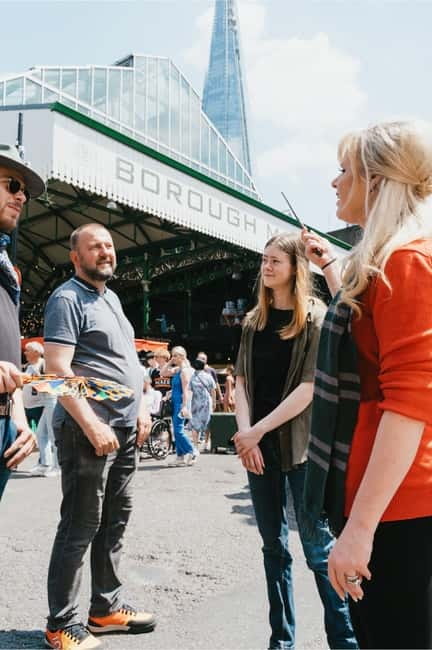 London: Harry Potter Walking Tour (& Bottle of Butterbeer) - Following the trio near Scotland Yard