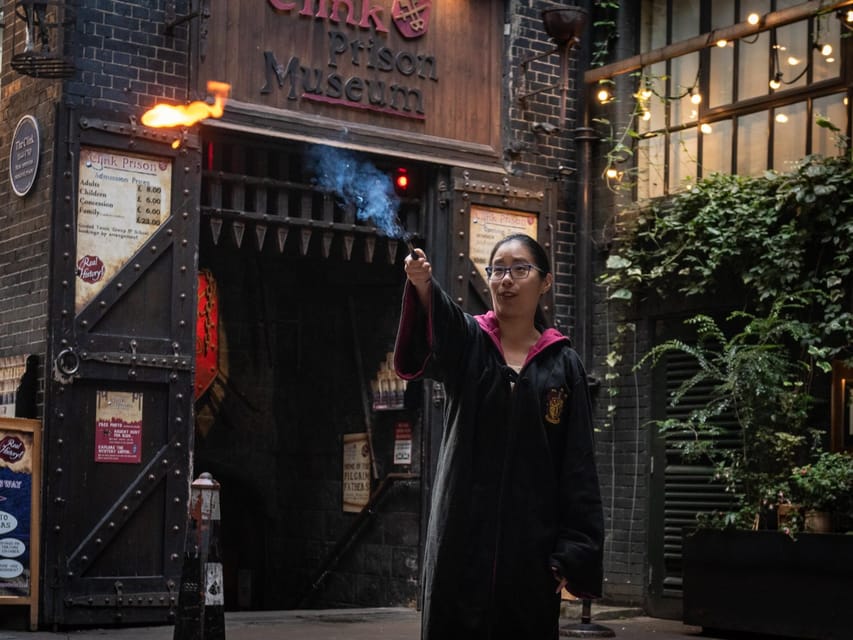 London: Harry Potter Walking Tour & the London Dungeons - Southwark and London Bridge