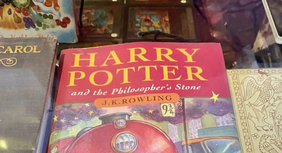 London: Harry Potter Walking Tour with Platform 9 3/4 - What this Harry Potter walk actually offers