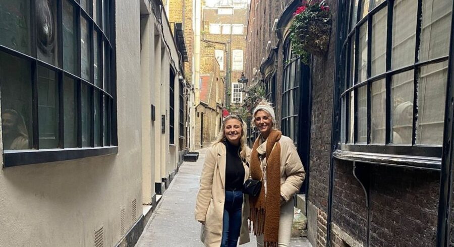 London: Harry Potter Walking Tour with Platform 9 3/4 - Great Scotland Yard and the Ministry of Magic