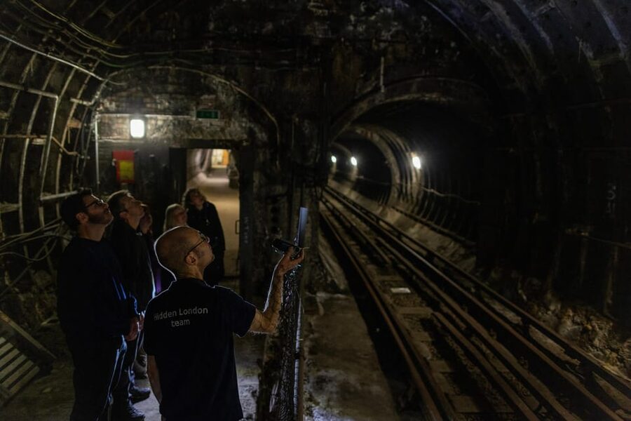London: Hidden Tube Tour of Holborn's Secret Platforms - Four platforms built for a growing Piccadilly line