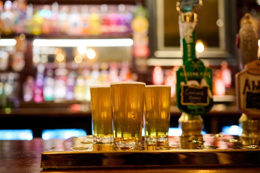 London: Historic Pubs, British Ales & Classic Dishes - Ye Olde Cheshire Cheese after the Great Fire