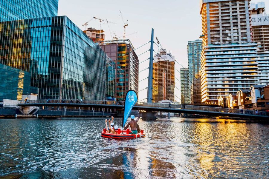 London: Hot Tub Boat Guided Historical Docklands Cruise - What to pack and how to prepare