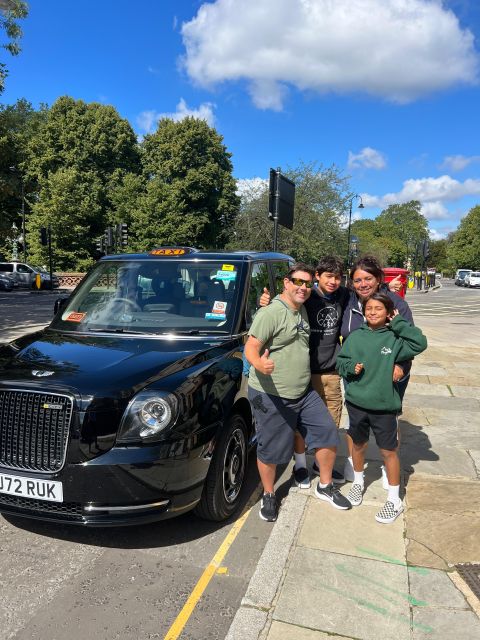 London: Iconic London Taxi Tour - Private 3 hour tour - Harrods, Royal Albert Hall, and Kensington Palace