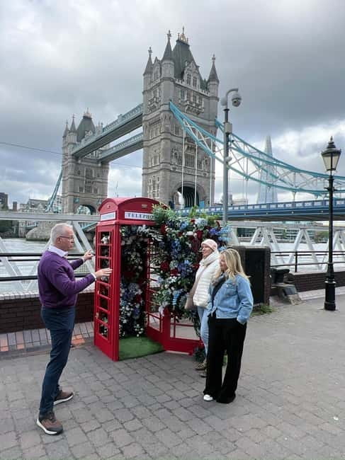 London: Iconic London Taxi Tour - Private 3 hour tour - Starting at your hotel or central London address
