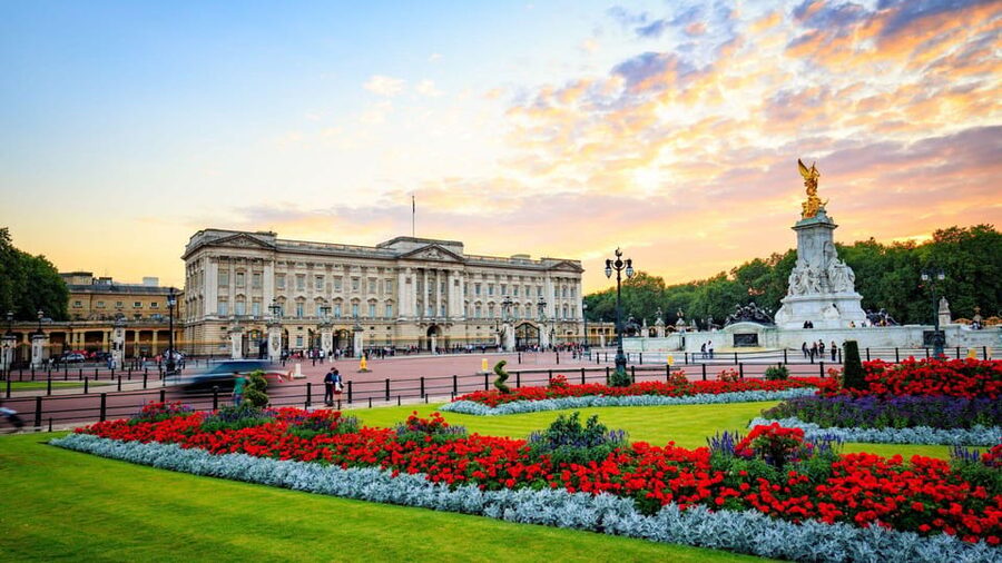 London In One Day Private tour with separate Tour Guide - St Pauls Cathedral and Sir Christopher Wrens great interior