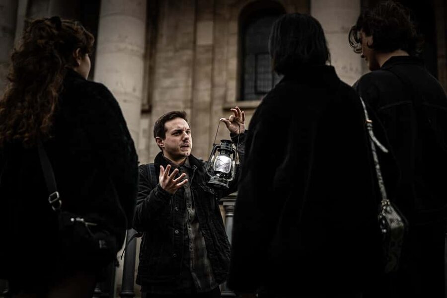 London: Interactive Jack the Ripper Walking Tour - Whitechapel through the eyes of the victims