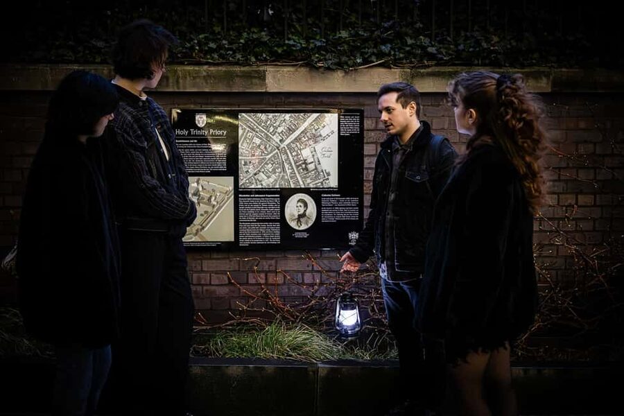 London: Jack the Ripper Interactive Tour in Whitechapel - Who should book this experience?