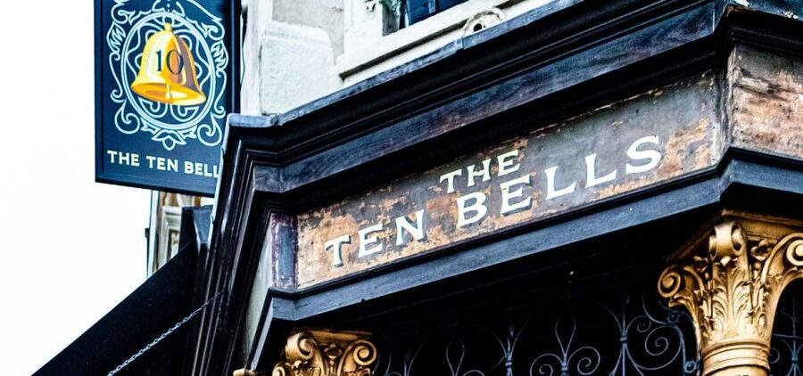 London: Jack the Ripper Walking Tour with an App - Following the case through Whitechapel