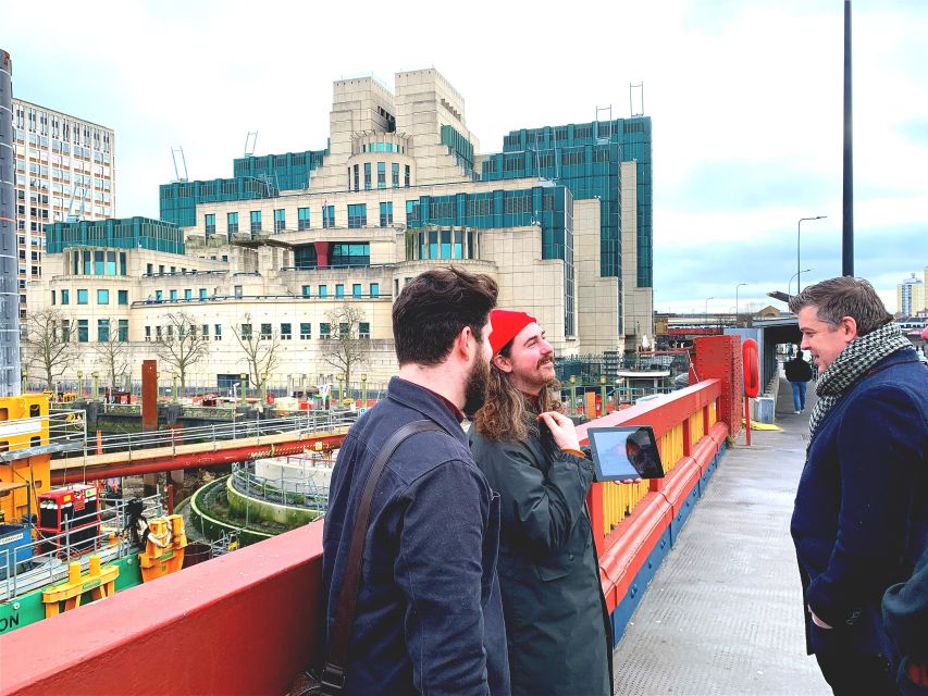 London: James Bond and Spies Walking Tour - Starting at the London Eye with Bond in mind