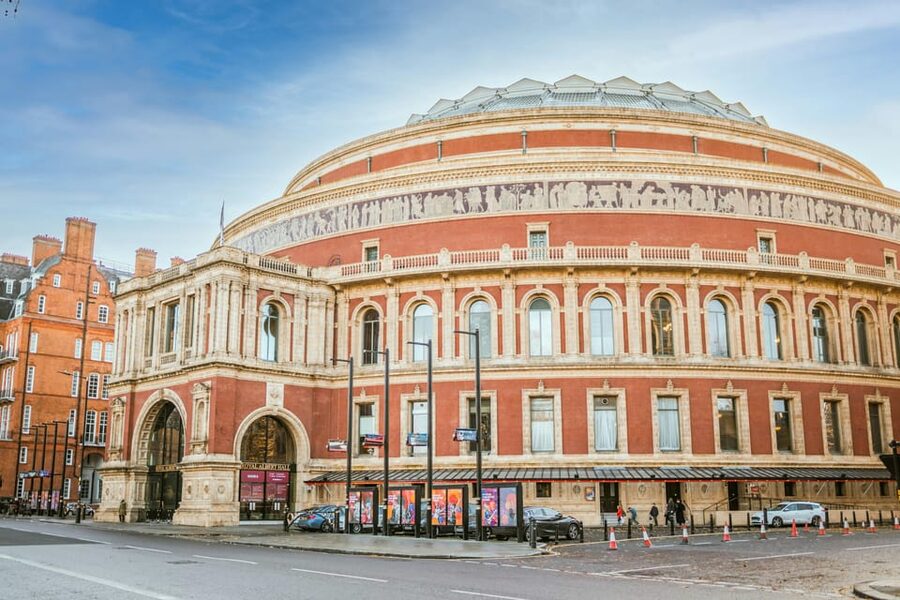 London: Kensington and Chelsea Guided Walking Tour - Royal Albert Hall, Albert Memorial and Kensington Gardens