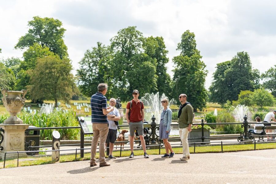 London: Kensington Palace Gardens Tour with Royal High Tea - At a glance