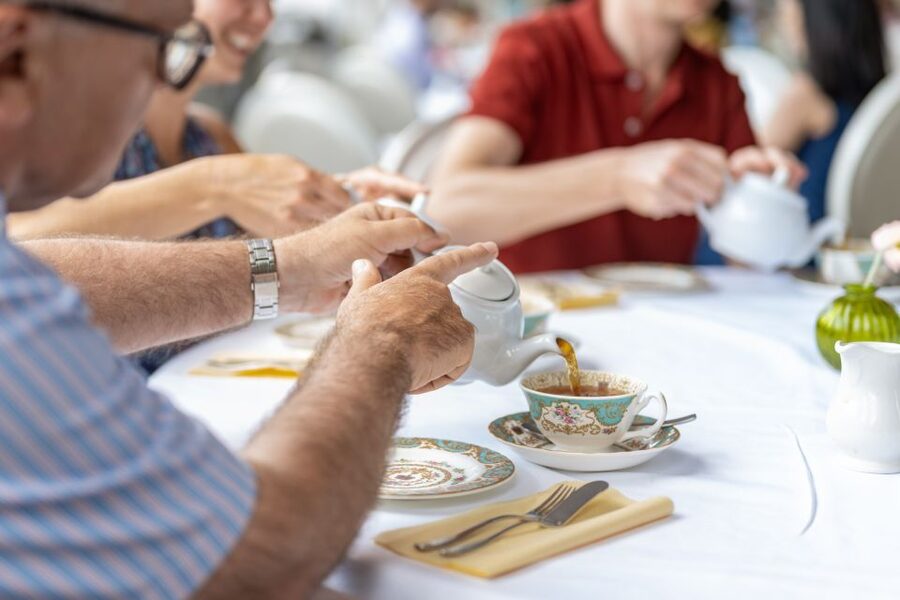 London: Kensington Palace Gardens Tour with Royal High Tea - Who will enjoy this Kensington Palace afternoon?