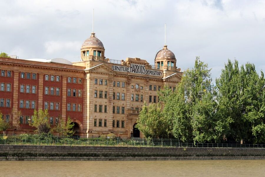 London: Kew to Westminster River Thames Cruise - From Kew gardens to the heart of Westminster