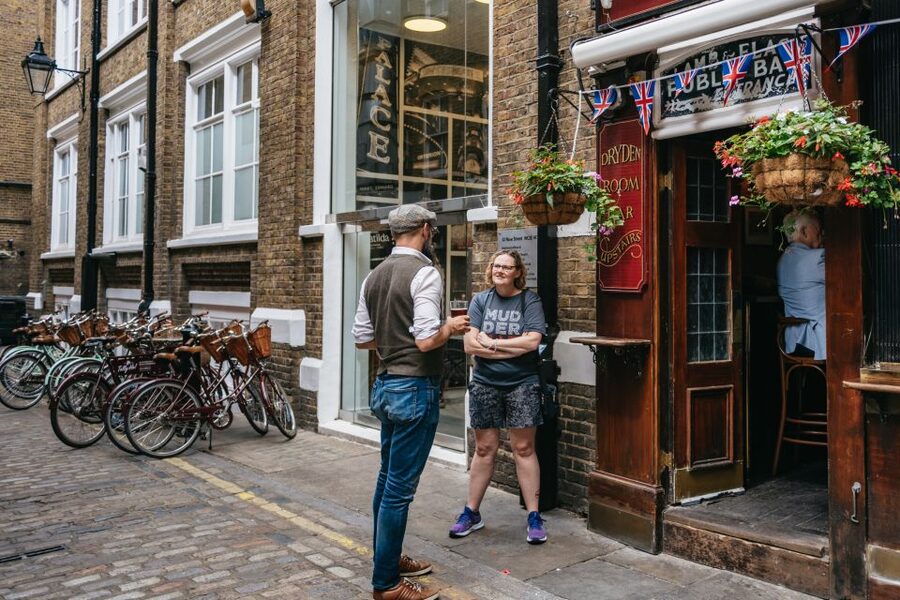 London: Landmarks & Secrets Bike Tour with Pub & Street Art - Key points to know before you pedal off