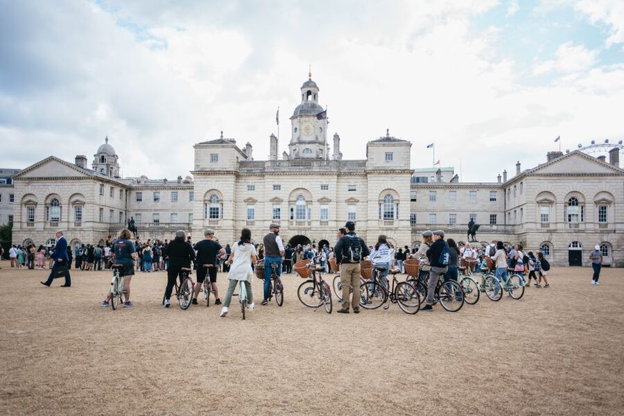 London: Landmarks & Secrets Bike Tour with Pub & Street Art - From Lambeth Palace to Westminster