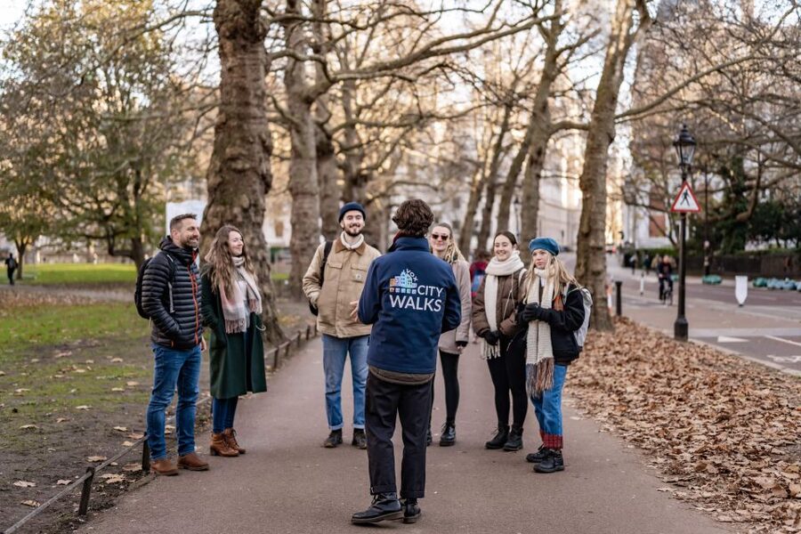 London: Landmarks Walking Tour & Harry Potter Walking Tour - Buckingham Palace and the Royal Route