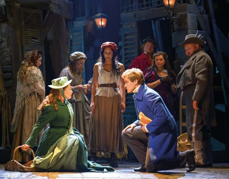 London: Les Misérables and 3-Course Meal & Sparkling Wine - The 12-minute walk to the Sondheim Theatre