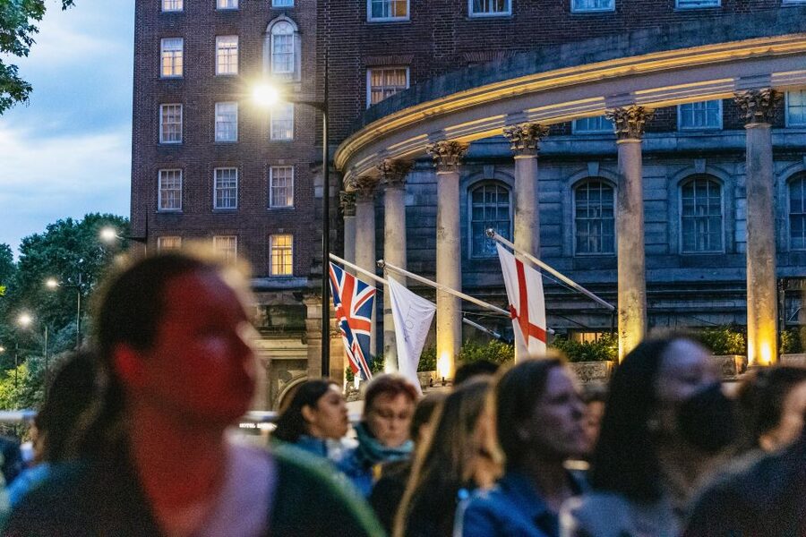 London: London by Night Sightseeing Open-Top Bus Tour - Choosing the right season and departure time