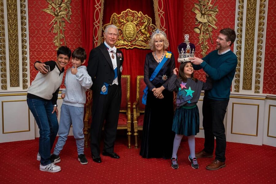 London: Madame Tussauds London - The Royal Balcony and modern royal photo stops