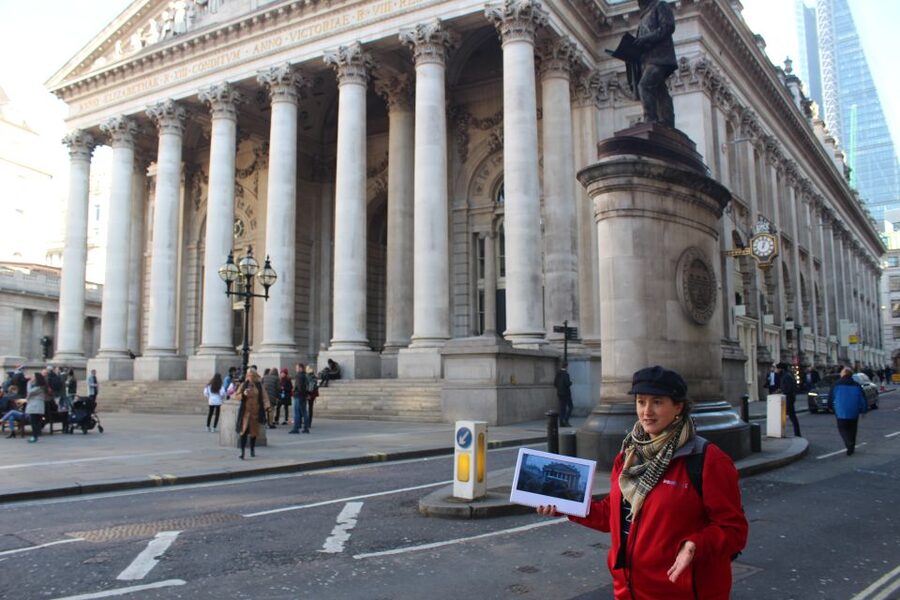 London: Mary Poppins Walking Tour - The guide, the tone, and the group experience