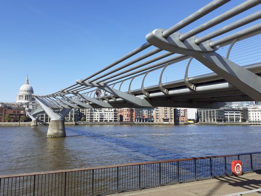 London: Medieval History Walking Tour from The Tower - HMS Belfast and the working Thames