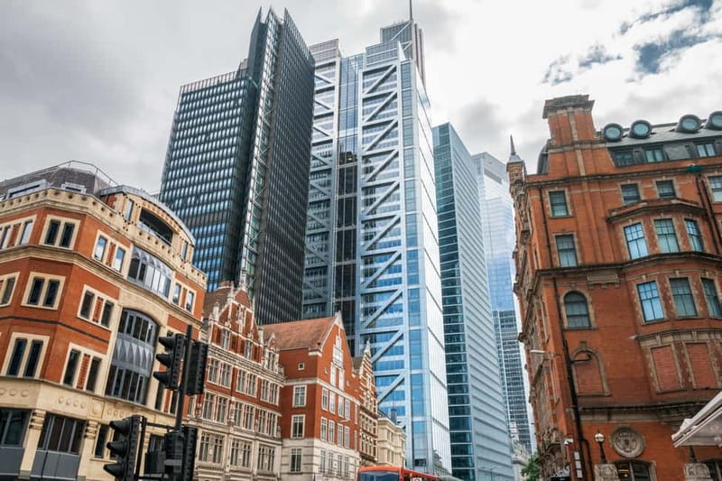 London: Modern Architecture & Building Guided Walking Tour - City Hall, the Thames, and the Shard