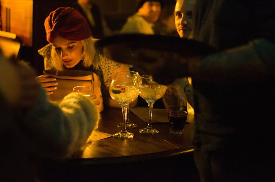 London: Murder Mystery Cruise With 3-Course Dinner - Can you actually follow the murder mystery?