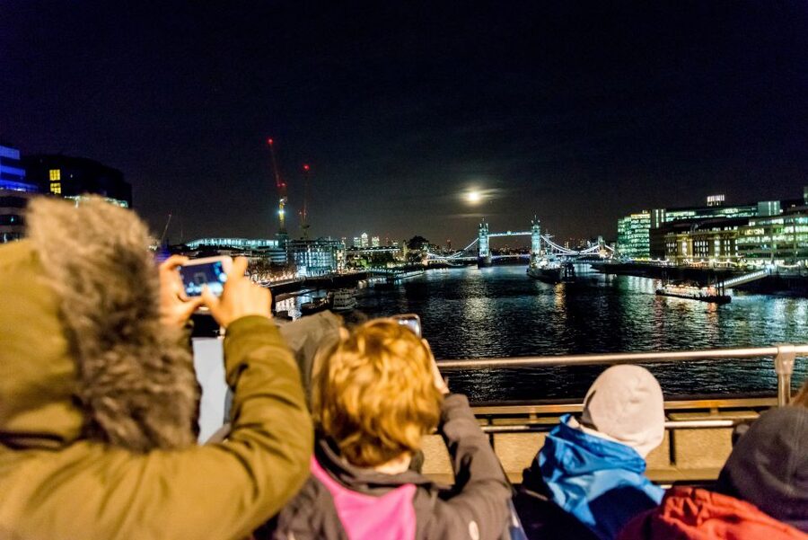 London: Nighttime Open-Top Bus Sightseeing Tour - The City, St. Paul’s Cathedral, and Tower Bridge