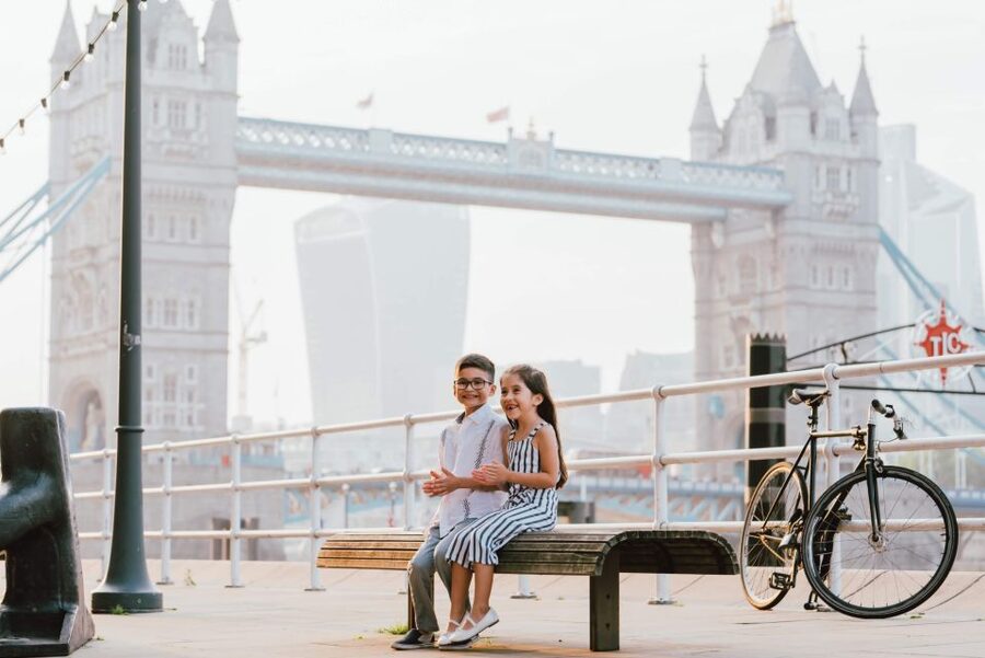 London: Personal Travel & Vacation Photographer - A private photo session built around your London plans