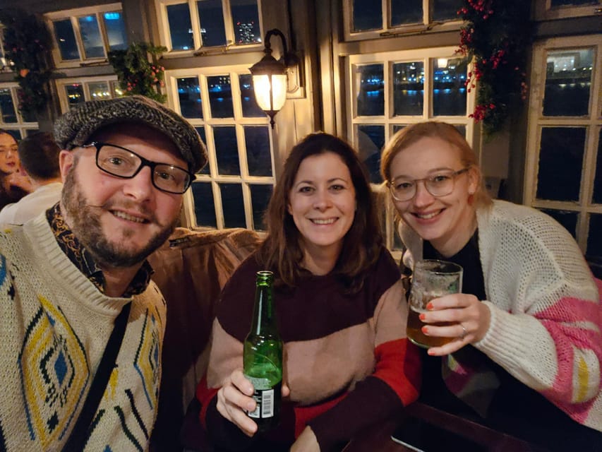 London: Pilgrims and Pirates Historical Pub Tour - Five details that define the tour
