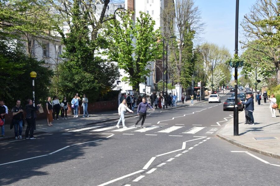 London: Private Beatles Taxi Tour - Homes, offices, and the Beatles’ private lives