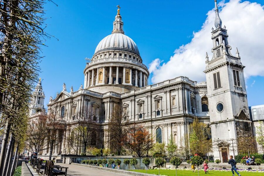 London: Private City Kickstart Walking Tour - Shakespeare’s Globe and the Millennium Bridge