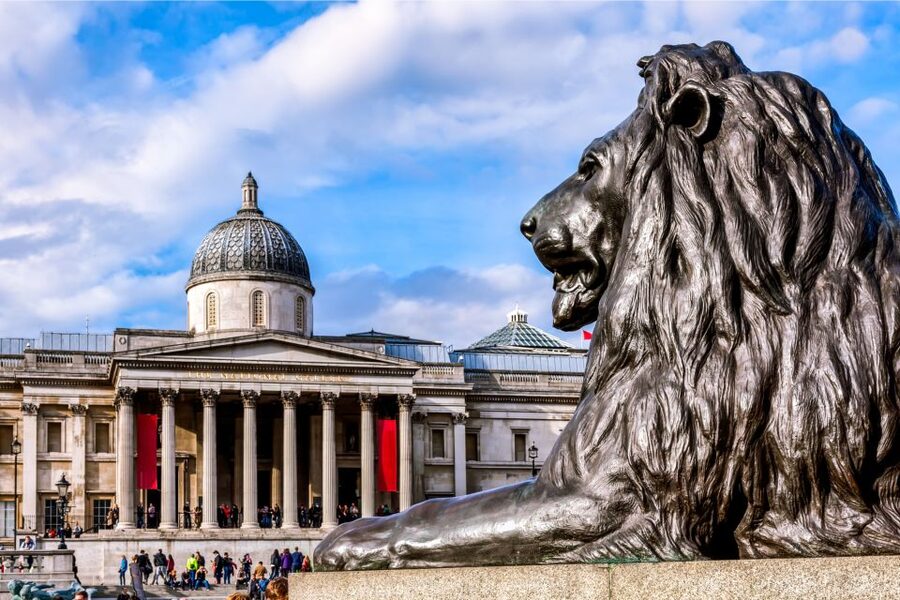 London: Private City Kickstart Walking Tour - St Paul’s Cathedral and the move to Westminster