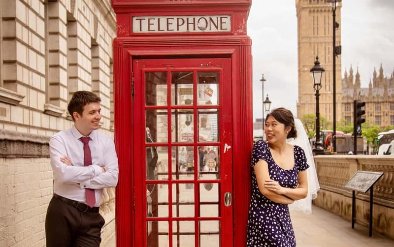 London: Private Couples Photography Session with Landmarks - Fifteen minutes or thirty minutes?