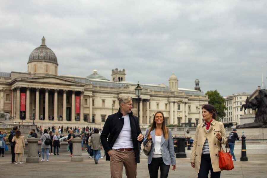 London: Private Personalized Tour with a Local Host - Westminster, where Parliament meets street culture