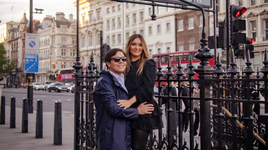 London: Private Photoshoot with Video Clip Option - Timing, weather, and London crowds