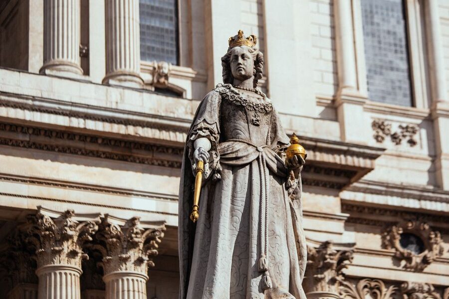 London: Private Tour with Locals – Highlights & Hidden Gems - Who will get the most from this tour