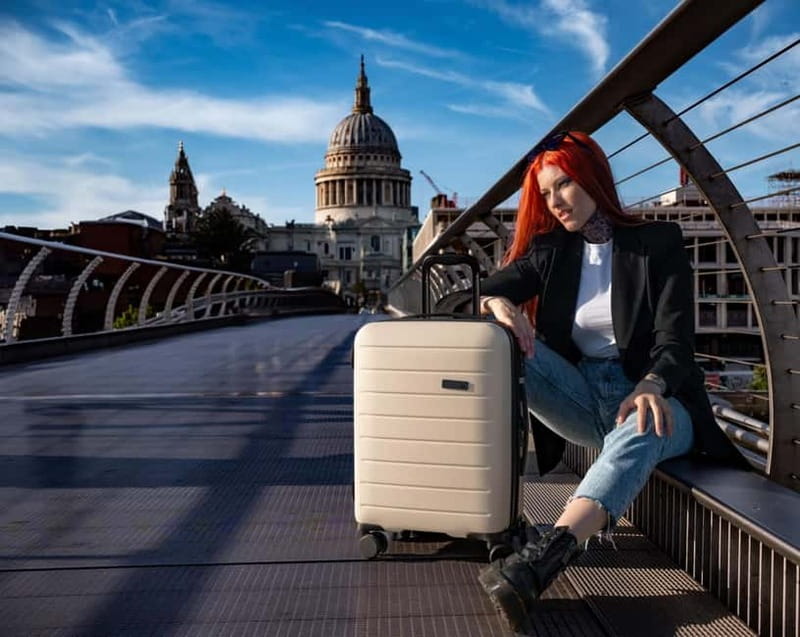 London: Private travel vacation photoshoot -Romantic Special - Short session or longer VIP appointment