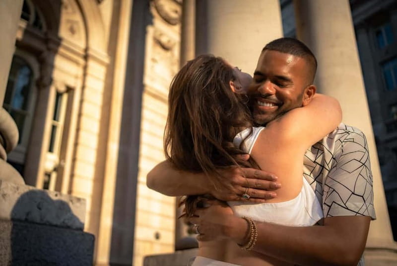 London: Private travel vacation photoshoot -Romantic Special - Price and value for couples or groups