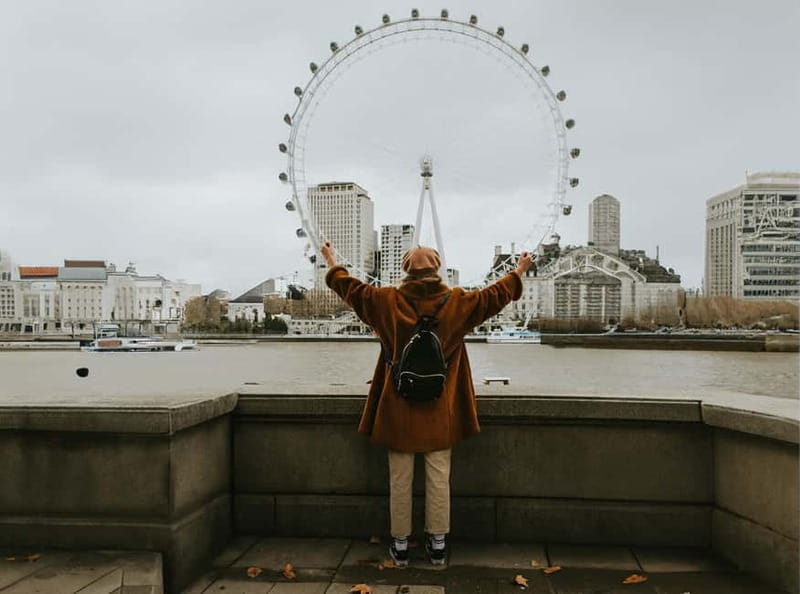 London: Private travel vacation photoshoot -Romantic Special - Starting at Boadicea and Her Daughters