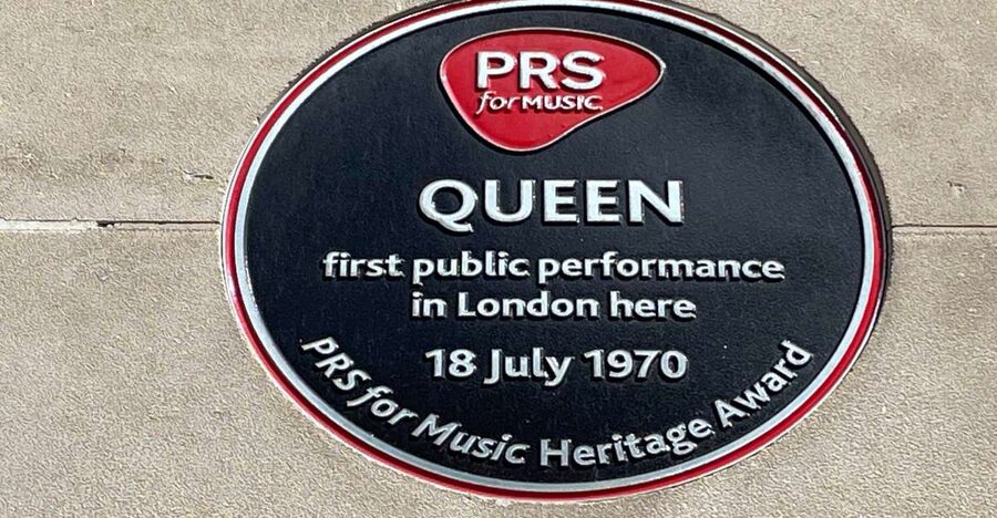 London: "Queen" Highlights Walking Tour - Starting Queen’s story at South Kensington