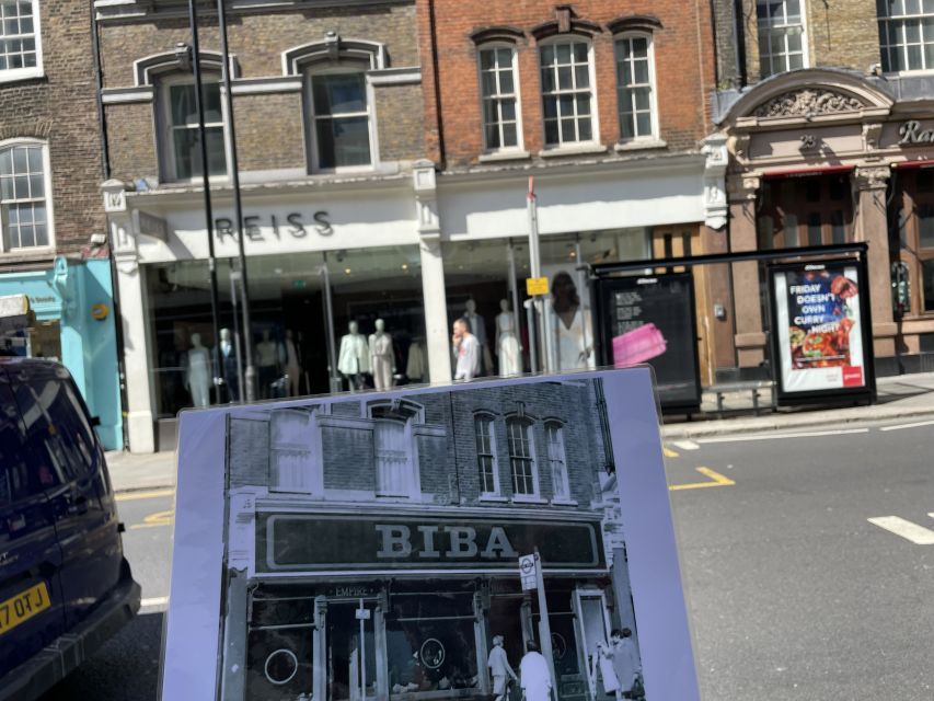 London: "Queen" Highlights Walking Tour - Kensington homes and Freddie Mercury’s final address
