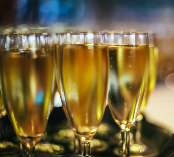 London: River Thames Dinner Cruise - The views are the real reason to choose an evening cruise
