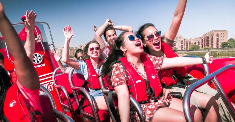 London: River Thames Speed Boat Tour - The return run and river views