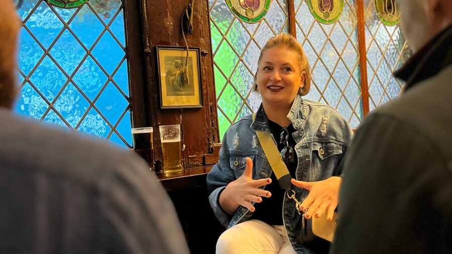 London: Royal Historic Pubs Walking Tour - Churchill, Wartime London, and the Stories Between Stops