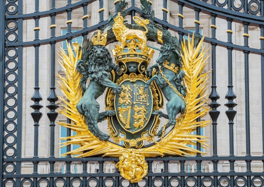 London Royal Tour - Buckingham Palace Entry - 12 guests 2,5h - Timed entry to the State Rooms