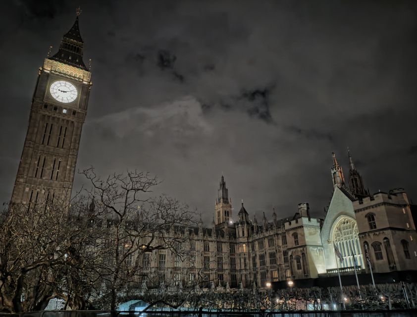 London : Royal Westminster By Night Walking Tour - Buckingham Palace and Clarence House at the start